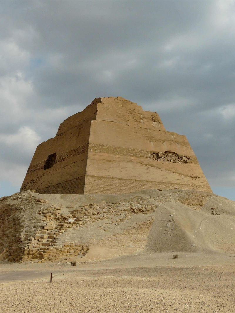 Meidum Pyramid — place