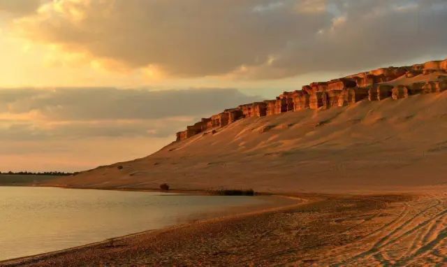Wadi el-Rayan Waterfalls and Magic Lake — place photo