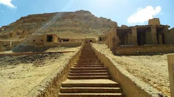 Gebel Dakrur — place photo
