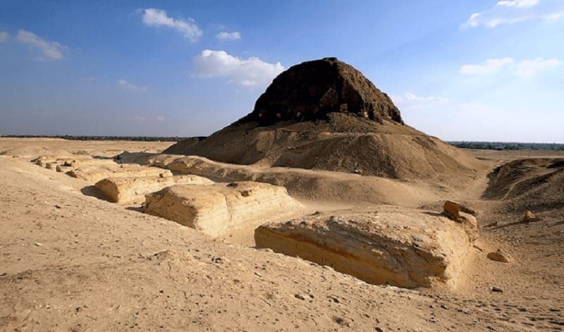 Hawara Pyramid — place