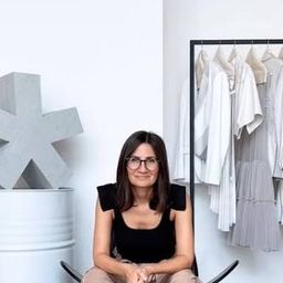 Lama Riachi — portrait