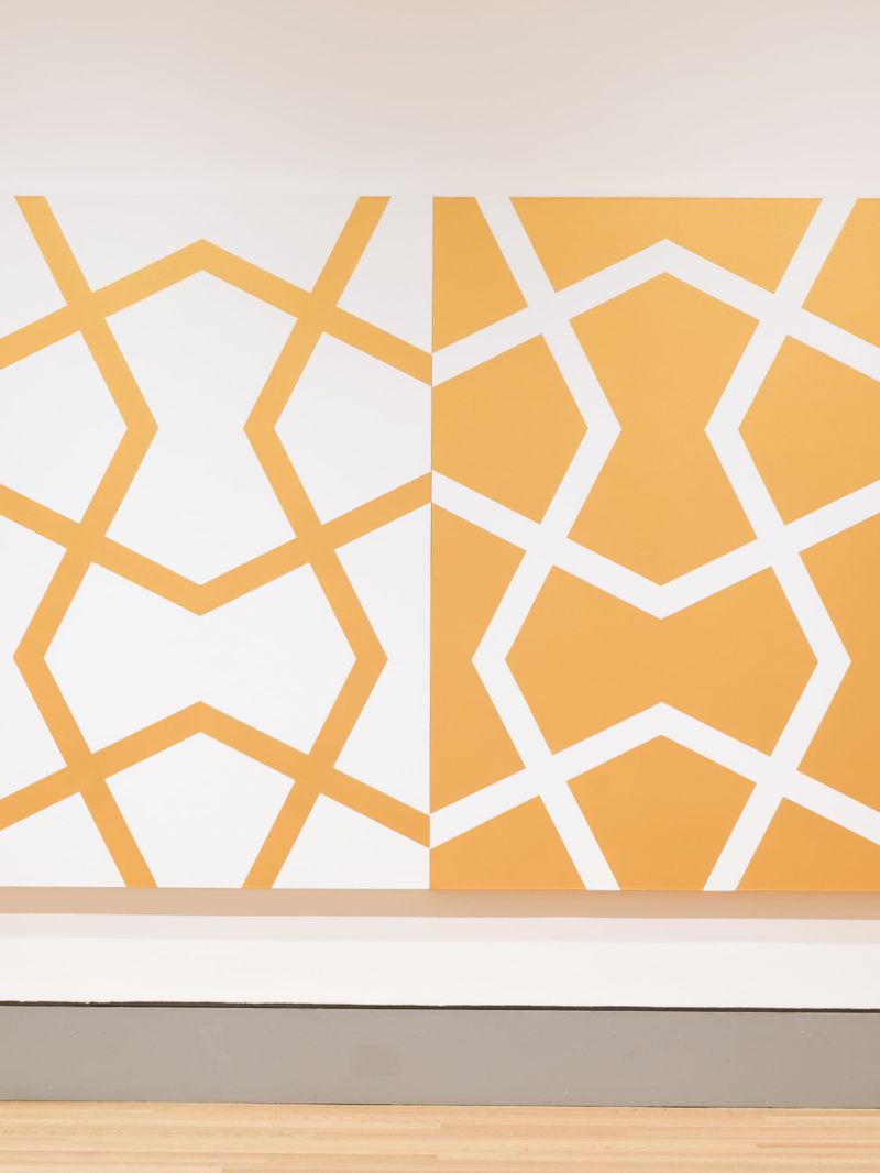 Jali XXV: Gold and White