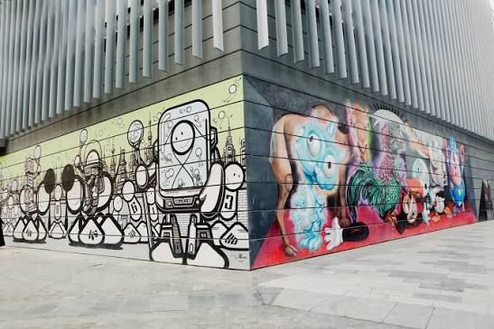 Dubai Walls — place