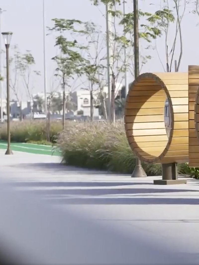 Al Gurm Corniche & Eastern Mangroves Promenade — place