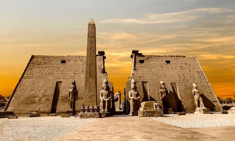 Luxor Temple — place